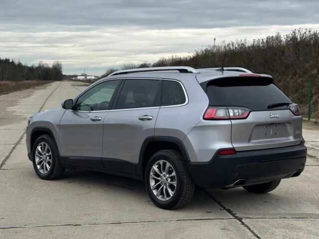 Серый Джип Чероки, объемом двигателя 0 л и пробегом 111 тыс. км за 11000 $, фото 1 на Automoto.ua