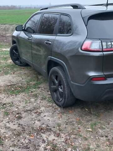 Серый Джип Чероки, объемом двигателя 2.36 л и пробегом 118 тыс. км за 16500 $, фото 9 на Automoto.ua