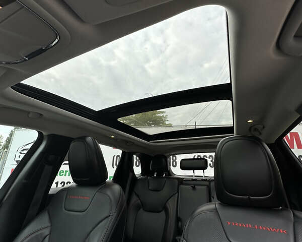 Джип Чероки 2019 в Черкассах на Automoto.ua Серый Джип Чероки, объемом двигателя 3.2 л и пробегом 70 тыс. км за 21500 $, фото 42 на Automoto.ua