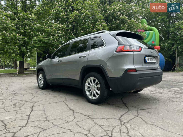 Серый Джип Чероки, объемом двигателя 2.36 л и пробегом 139 тыс. км за 16600 $, фото 12 на Automoto.ua