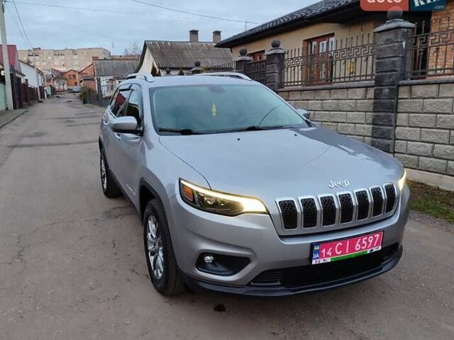 Серый Джип Чероки, объемом двигателя 3.2 л и пробегом 205 тыс. км за 15700 $, фото 2 на Automoto.ua