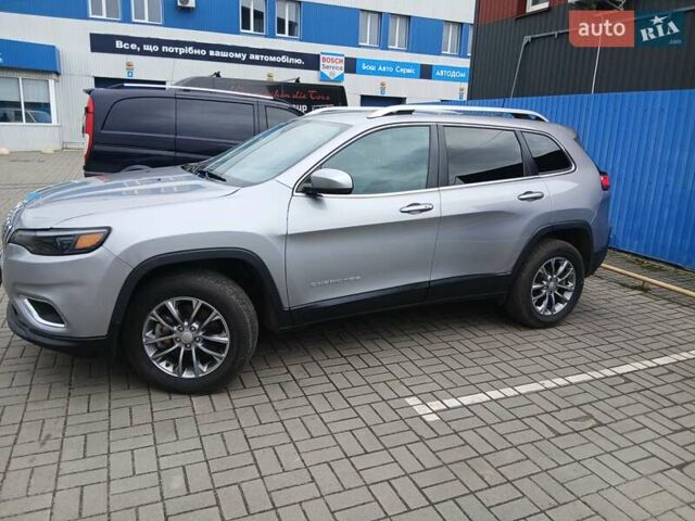 Серый Джип Чероки, объемом двигателя 2.36 л и пробегом 129 тыс. км за 13200 $, фото 5 на Automoto.ua