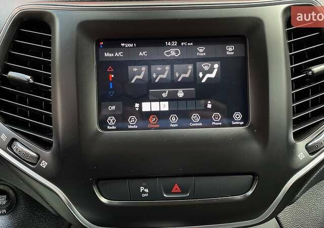 Сірий Джип Cherokee, об'ємом двигуна 3.24 л та пробігом 125 тис. км за 19000 $, фото 23 на Automoto.ua