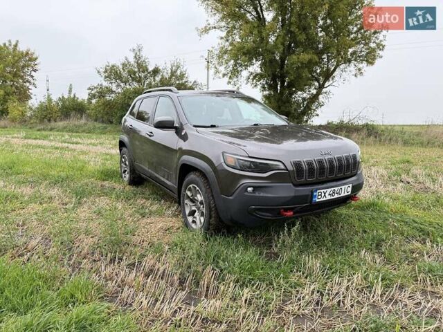 Сірий Джип Cherokee, об'ємом двигуна 3.2 л та пробігом 197 тис. км за 18900 $, фото 8 на Automoto.ua