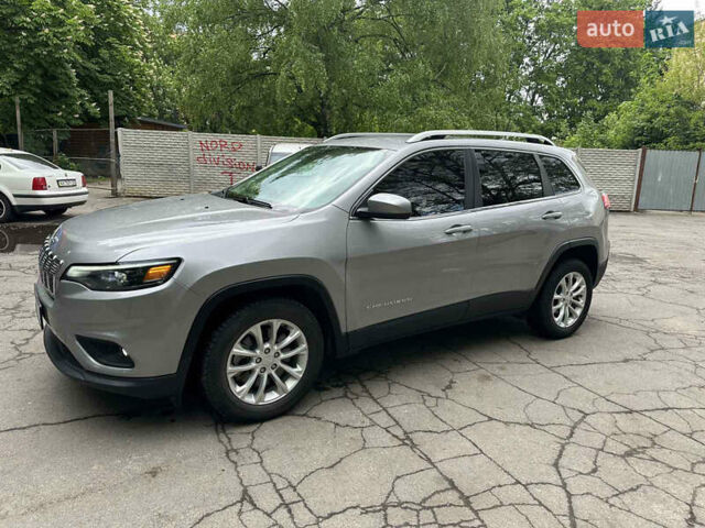 Серый Джип Чероки, объемом двигателя 2.36 л и пробегом 139 тыс. км за 16600 $, фото 3 на Automoto.ua