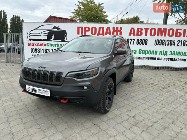 Джип Чероки 2019 в Черкассах на Automoto.ua Серый Джип Чероки, объемом двигателя 3.2 л и пробегом 70 тыс. км за 21500 $, фото 1 на Automoto.ua