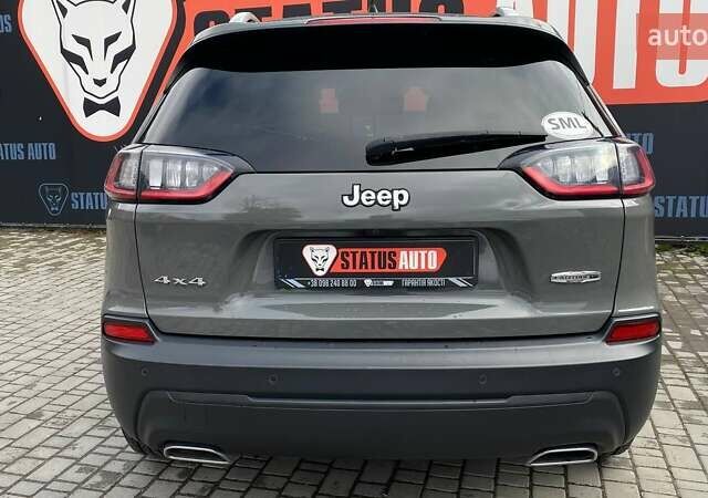 Сірий Джип Cherokee, об'ємом двигуна 3.24 л та пробігом 125 тис. км за 19000 $, фото 7 на Automoto.ua