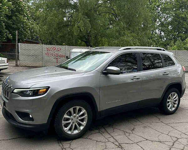 Серый Джип Чероки, объемом двигателя 2.36 л и пробегом 139 тыс. км за 16600 $, фото 6 на Automoto.ua