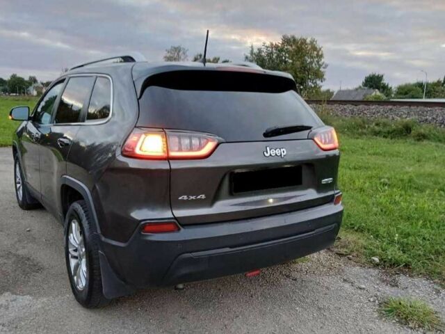 Серый Джип Чероки, объемом двигателя 2.4 л и пробегом 99 тыс. км за 13400 $, фото 3 на Automoto.ua