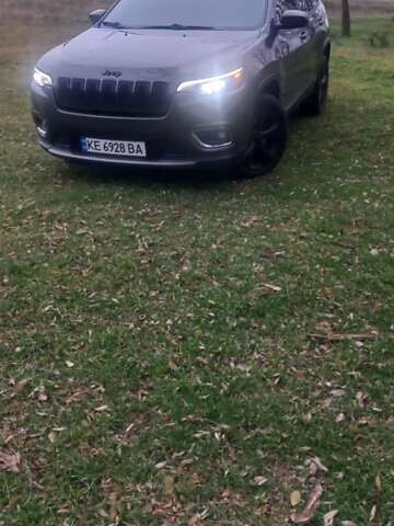 Серый Джип Чероки, объемом двигателя 2.36 л и пробегом 118 тыс. км за 16500 $, фото 14 на Automoto.ua