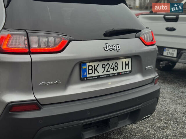 Серый Джип Чероки, объемом двигателя 3.24 л и пробегом 103 тыс. км за 16950 $, фото 12 на Automoto.ua
