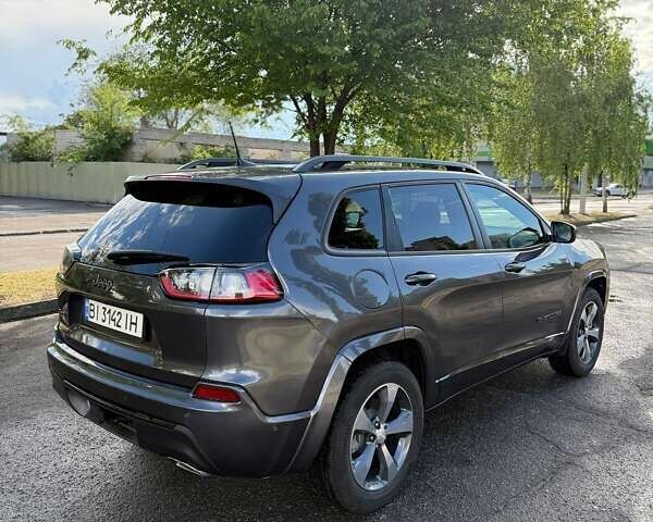 Сірий Джип Cherokee, об'ємом двигуна 3.24 л та пробігом 11 тис. км за 24499 $, фото 7 на Automoto.ua