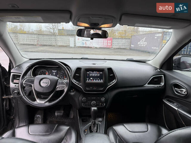 Сірий Джип Cherokee, об'ємом двигуна 2.36 л та пробігом 114 тис. км за 15899 $, фото 11 на Automoto.ua