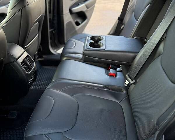 Сірий Джип Cherokee, об'ємом двигуна 3.24 л та пробігом 11 тис. км за 24499 $, фото 20 на Automoto.ua
