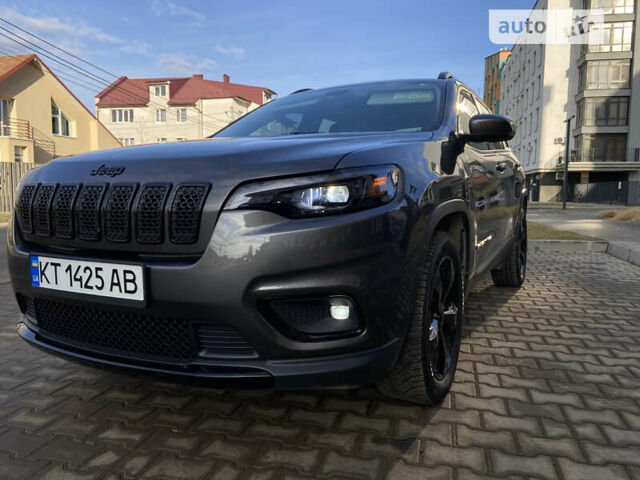 Сірий Джип Cherokee, об'ємом двигуна 2.36 л та пробігом 129 тис. км за 19000 $, фото 12 на Automoto.ua