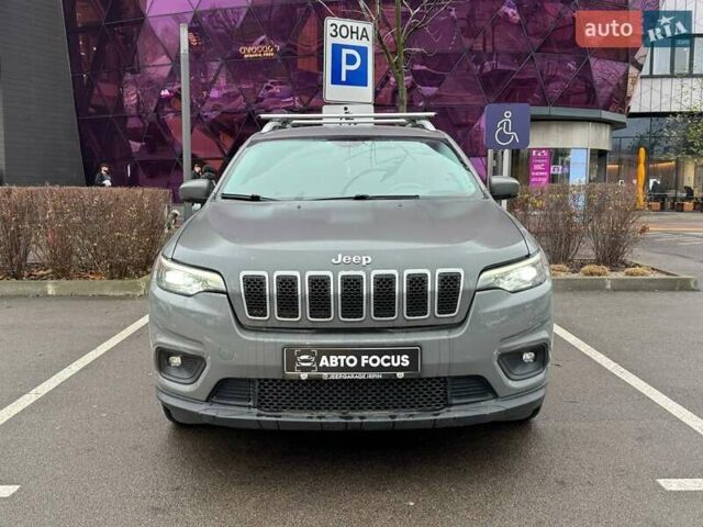 Серый Джип Чероки, объемом двигателя 2.36 л и пробегом 90 тыс. км за 16990 $, фото 2 на Automoto.ua