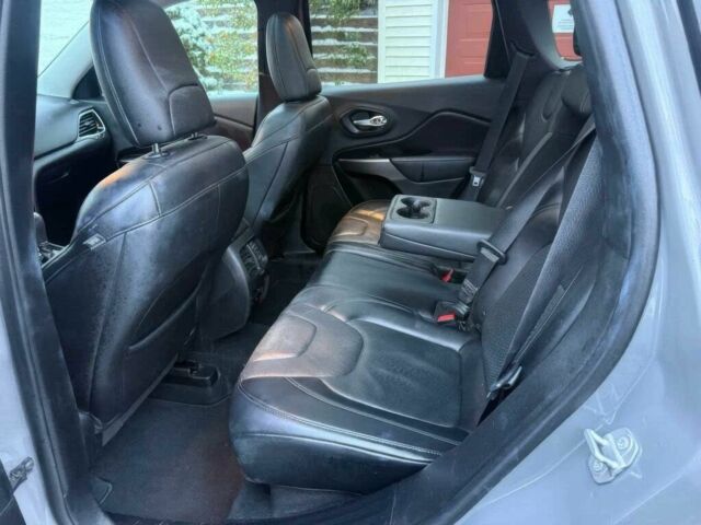 Серый Джип Чероки, объемом двигателя 3.2 л и пробегом 33 тыс. км за 7500 $, фото 12 на Automoto.ua