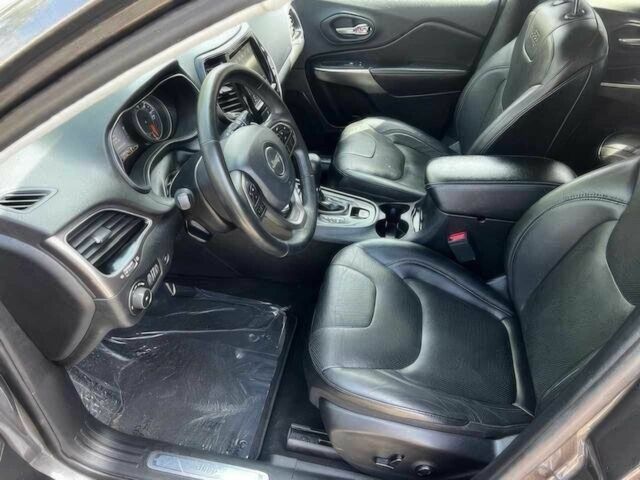 Джип Чероки 2019 в Житомире на Automoto.ua Серый Джип Чероки, объемом двигателя 3.2 л и пробегом 50 тыс. км за 5700 $, фото 6 на Automoto.ua