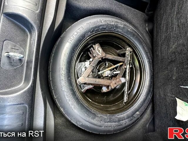 Серый Джип Чероки, объемом двигателя 2.4 л и пробегом 166 тыс. км за 16200 $, фото 11 на Automoto.ua