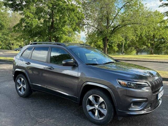 Сірий Джип Cherokee, об'ємом двигуна 3.2 л та пробігом 11 тис. км за 22799 $, фото 3 на Automoto.ua