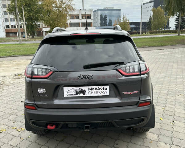 Джип Чероки 2019 в Черкассах на Automoto.ua Серый Джип Чероки, объемом двигателя 3.2 л и пробегом 70 тыс. км за 21500 $, фото 9 на Automoto.ua