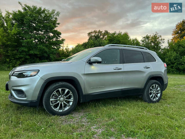 Сірий Джип Cherokee, об'ємом двигуна 2.36 л та пробігом 120 тис. км за 16500 $, фото 4 на Automoto.ua