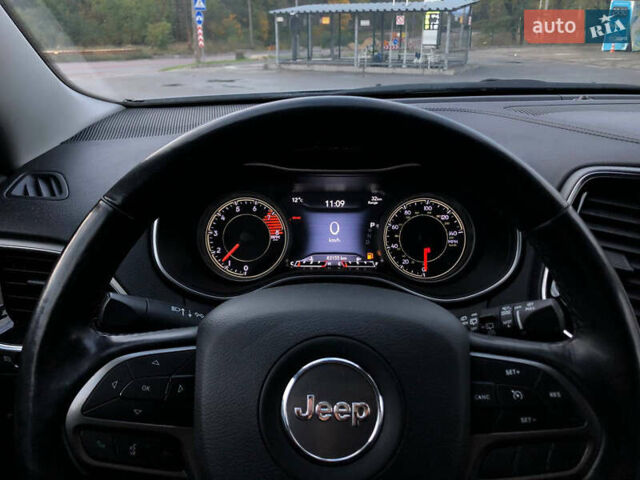 Серый Джип Чероки, объемом двигателя 3.24 л и пробегом 83 тыс. км за 17990 $, фото 15 на Automoto.ua