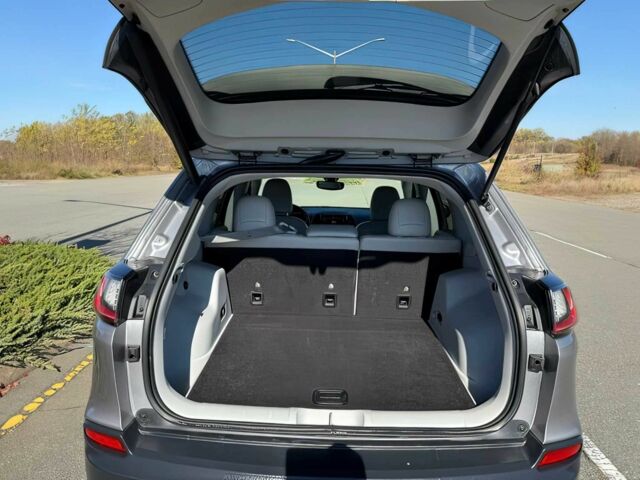 Серый Джип Чероки, объемом двигателя 3.2 л и пробегом 37 тыс. км за 9000 $, фото 15 на Automoto.ua