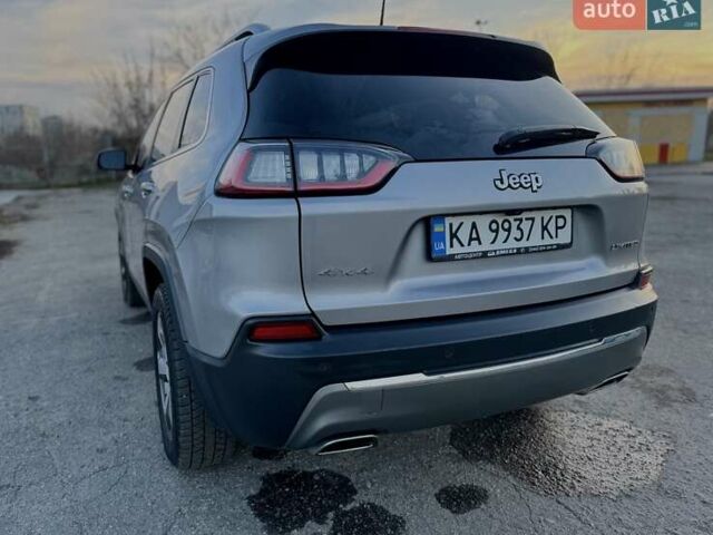 Сірий Джип Cherokee, об'ємом двигуна 3.24 л та пробігом 87 тис. км за 19900 $, фото 6 на Automoto.ua