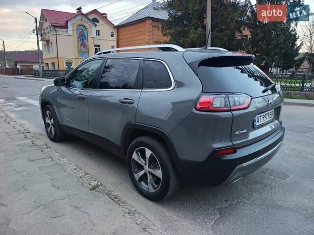 Сірий Джип Cherokee, об'ємом двигуна 2 л та пробігом 38 тис. км за 18500 $, фото 1 на Automoto.ua