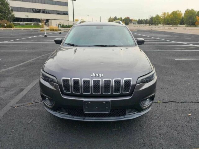 Сірий Джип Cherokee, об'ємом двигуна 2 л та пробігом 40 тис. км за 9800 $, фото 1 на Automoto.ua