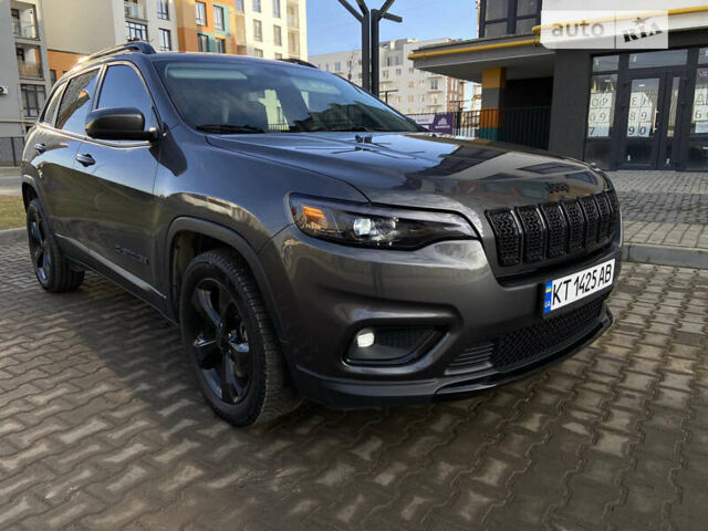 Сірий Джип Cherokee, об'ємом двигуна 2.36 л та пробігом 129 тис. км за 19000 $, фото 16 на Automoto.ua