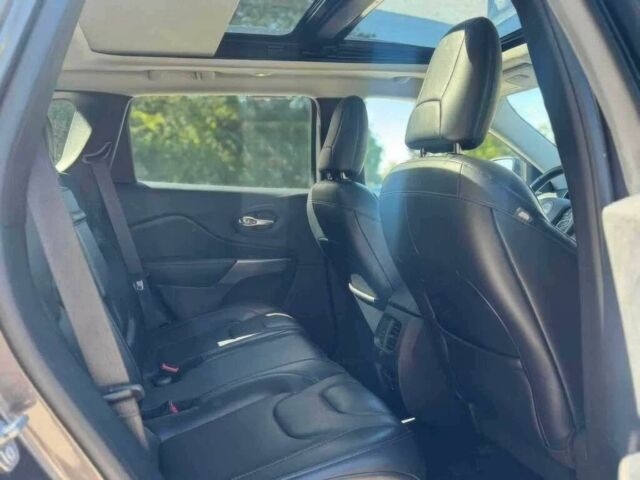 Серый Джип Чероки, объемом двигателя 3.2 л и пробегом 35 тыс. км за 3500 $, фото 10 на Automoto.ua