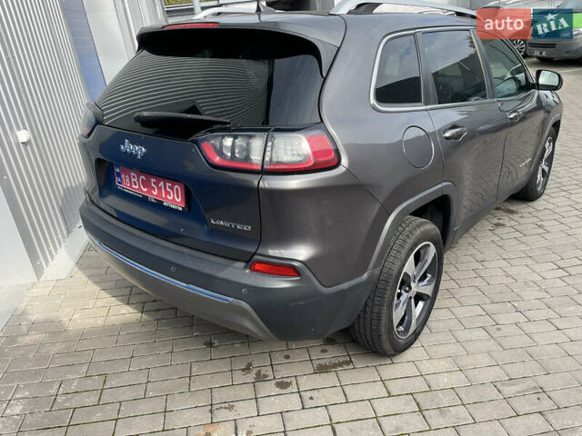 Сірий Джип Cherokee, об'ємом двигуна 2.36 л та пробігом 160 тис. км за 16500 $, фото 5 на Automoto.ua