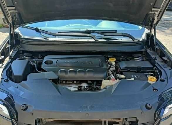 Серый Джип Чероки, объемом двигателя 0 л и пробегом 92 тыс. км за 17000 $, фото 5 на Automoto.ua