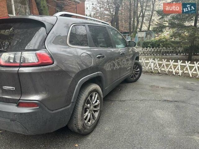 Серый Джип Чероки, объемом двигателя 2.36 л и пробегом 139 тыс. км за 17770 $, фото 1 на Automoto.ua