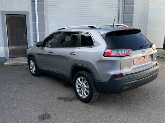 Серый Джип Чероки, объемом двигателя 2.4 л и пробегом 103 тыс. км за 15950 $, фото 2 на Automoto.ua