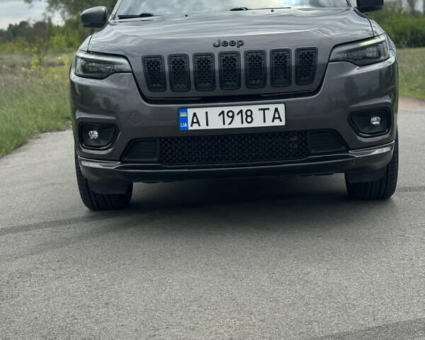 Сірий Джип Cherokee, об'ємом двигуна 3.24 л та пробігом 96 тис. км за 18400 $, фото 2 на Automoto.ua
