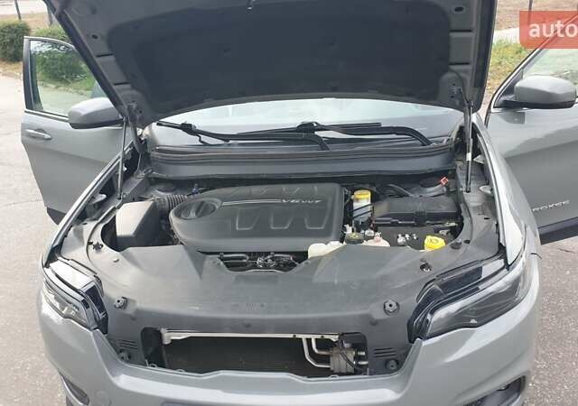 Серый Джип Чероки, объемом двигателя 3.24 л и пробегом 61 тыс. км за 19000 $, фото 46 на Automoto.ua