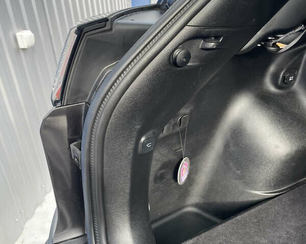 Серый Джип Чероки, объемом двигателя 2.36 л и пробегом 160 тыс. км за 14500 $, фото 21 на Automoto.ua