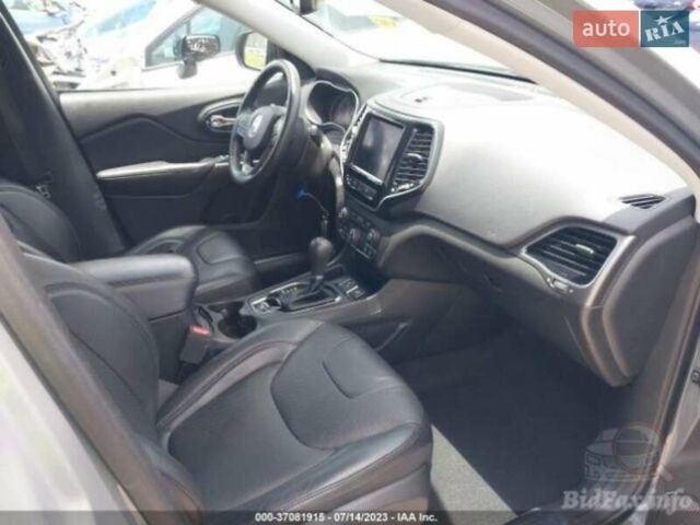 Серый Джип Чероки, объемом двигателя 2.4 л и пробегом 111 тыс. км за 17300 $, фото 29 на Automoto.ua