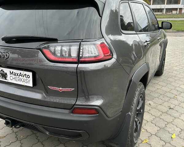 Джип Чероки 2019 в Черкассах на Automoto.ua Серый Джип Чероки, объемом двигателя 3.2 л и пробегом 70 тыс. км за 21500 $, фото 8 на Automoto.ua