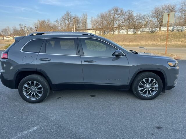 Серый Джип Чероки, объемом двигателя 2.4 л и пробегом 123 тыс. км за 16500 $, фото 5 на Automoto.ua