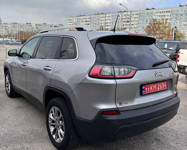 Серый Джип Чероки, объемом двигателя 2.4 л и пробегом 220 тыс. км за 15999 $, фото 5 на Automoto.ua