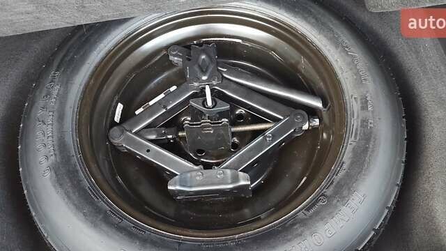 Серый Джип Чероки, объемом двигателя 2.36 л и пробегом 140 тыс. км за 15900 $, фото 16 на Automoto.ua