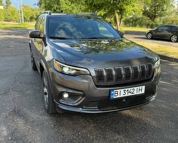 Сірий Джип Cherokee, об'ємом двигуна 3.24 л та пробігом 11 тис. км за 24499 $, фото 3 на Automoto.ua