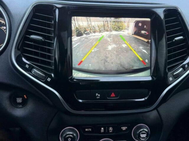 Серый Джип Чероки, объемом двигателя 3.2 л и пробегом 33 тыс. км за 7500 $, фото 8 на Automoto.ua