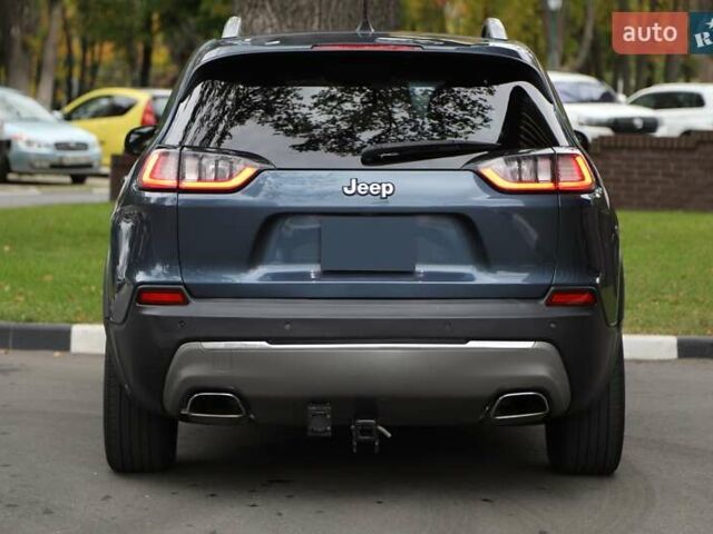 Сірий Джип Cherokee, об'ємом двигуна 3.24 л та пробігом 157 тис. км за 18500 $, фото 4 на Automoto.ua