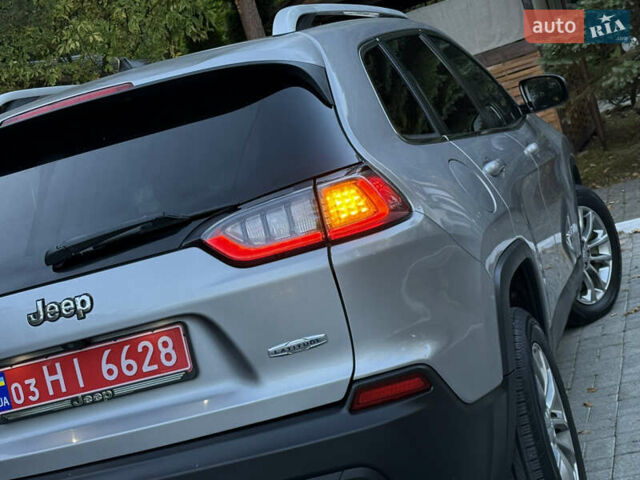 Сірий Джип Cherokee, об'ємом двигуна 2.36 л та пробігом 109 тис. км за 15500 $, фото 45 на Automoto.ua
