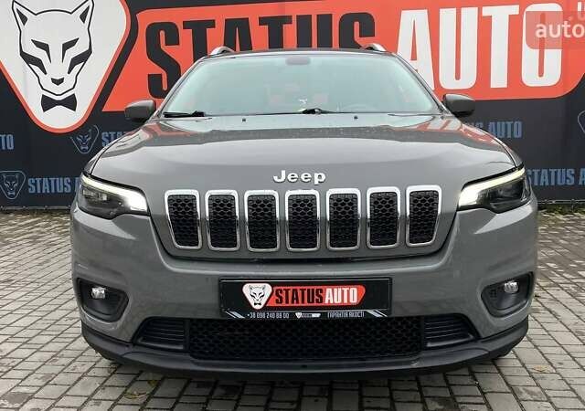 Сірий Джип Cherokee, об'ємом двигуна 3.24 л та пробігом 125 тис. км за 19000 $, фото 1 на Automoto.ua